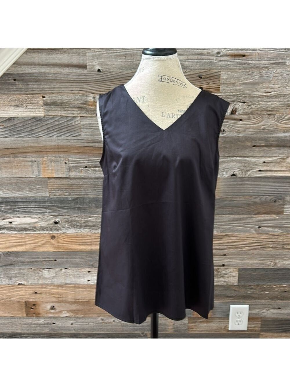 NWT Harshman Sandy Top in Black Sleeveless V-Back 100% Cotton Size Small